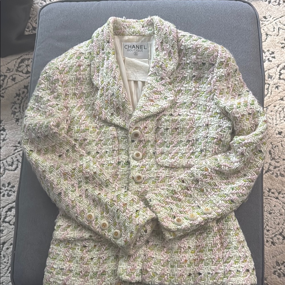 Chanel Vintage Cream, Light Pink and Green Blazer Classic Tweed Design